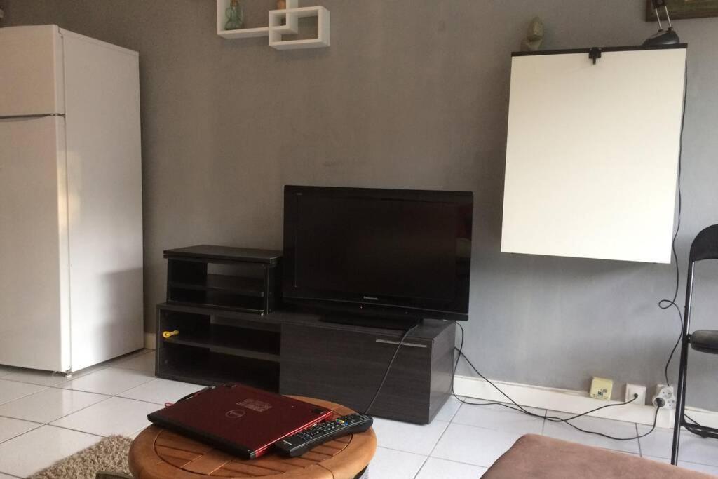 Studio Meuble Ensoleille Fibre Bouygues ニーム エクステリア 写真