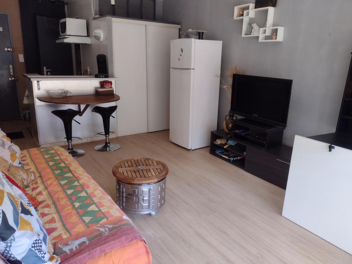 Studio Meuble Ensoleille Fibre Bouygues ニーム エクステリア 写真